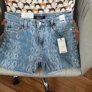 Judy Blue Blue Jean Shorts Python Cut-Off Style